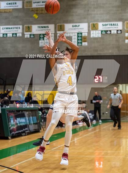 Thumbnail 3 in Gonzaga Prep vs. O'Dea (Hardwood Invite 1st Round) photogallery.