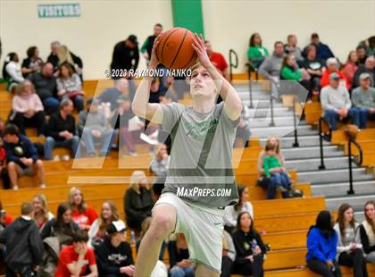 Thumbnail 2 in Wapahani @ Yorktown photogallery.