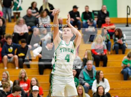 Thumbnail 2 in Wapahani @ Yorktown photogallery.