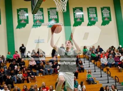 Thumbnail 3 in Wapahani @ Yorktown photogallery.
