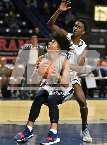 Thumbnail 2 in West Seattle vs. Gonzaga Prep photogallery.