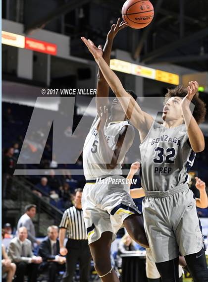 Thumbnail 2 in West Seattle vs. Gonzaga Prep photogallery.