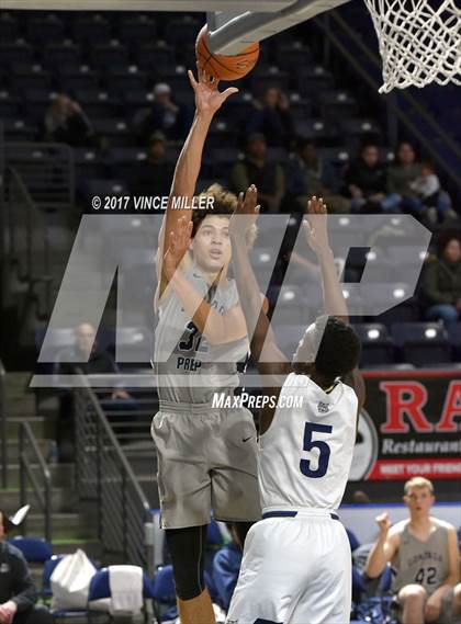 Thumbnail 2 in West Seattle vs. Gonzaga Prep photogallery.