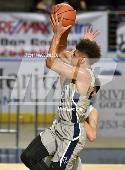 Thumbnail 2 in West Seattle vs. Gonzaga Prep photogallery.