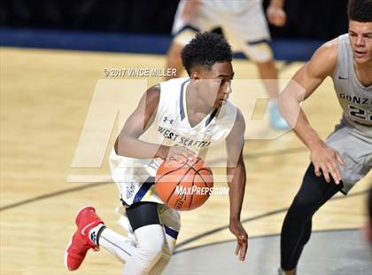 Thumbnail 2 in West Seattle vs. Gonzaga Prep photogallery.