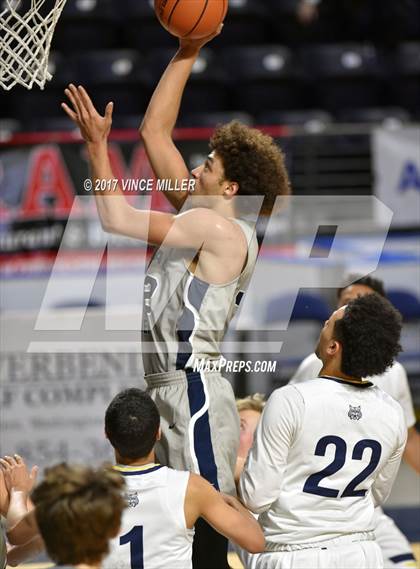 Thumbnail 1 in West Seattle vs. Gonzaga Prep photogallery.