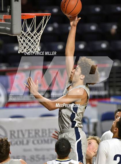 Thumbnail 2 in West Seattle vs. Gonzaga Prep photogallery.