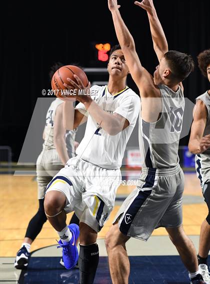 Thumbnail 2 in West Seattle vs. Gonzaga Prep photogallery.