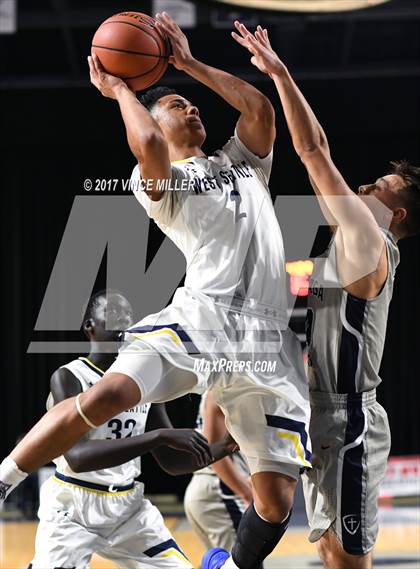 Thumbnail 1 in West Seattle vs. Gonzaga Prep photogallery.
