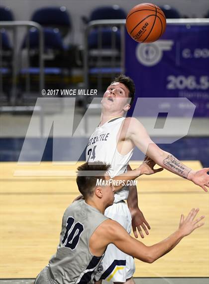 Thumbnail 1 in West Seattle vs. Gonzaga Prep photogallery.