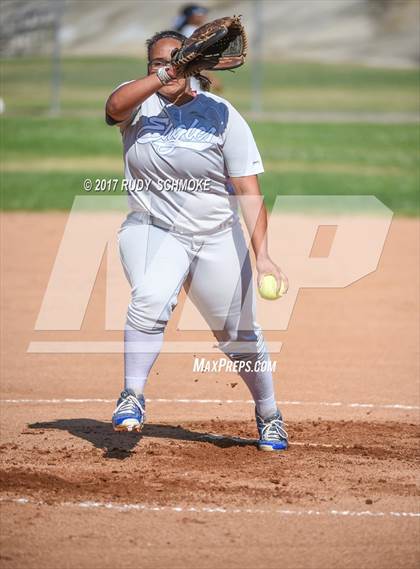 Thumbnail 1 in Grossmont @ Granite Hills photogallery.