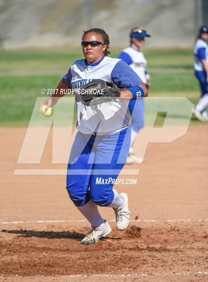 Thumbnail 1 in Grossmont @ Granite Hills photogallery.