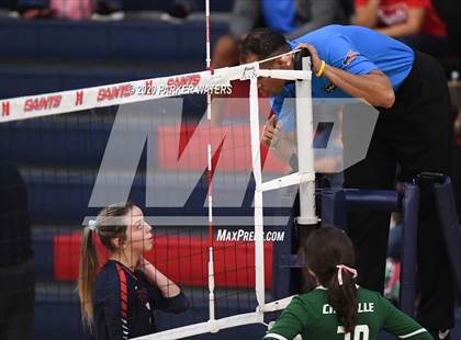 Thumbnail 1 in St. Martin's Episcopal vs. Archbishop Chapelle photogallery.