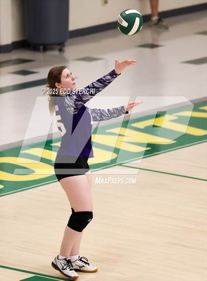 Thumbnail 1 in Caverna @ Green County photogallery.