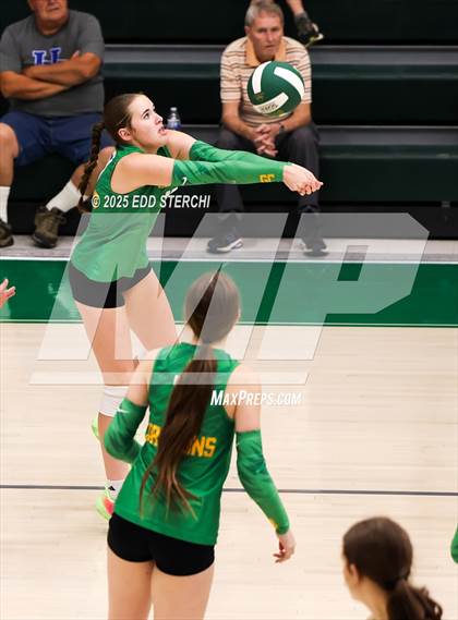 Thumbnail 3 in Caverna @ Green County photogallery.