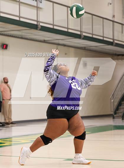 Thumbnail 1 in Caverna @ Green County photogallery.