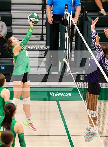 Thumbnail 1 in Caverna @ Green County photogallery.