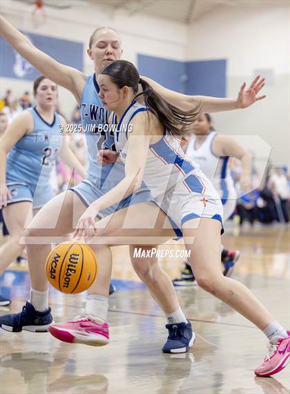 Thumbnail 1 in Cissna Park vs. St. Teresa (IHSA 1A Super-Sectional) photogallery.