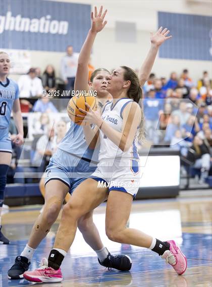Thumbnail 2 in Cissna Park vs. St. Teresa (IHSA 1A Super-Sectional) photogallery.