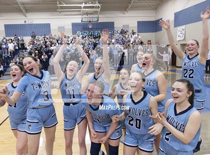 Thumbnail 1 in Cissna Park vs. St. Teresa (IHSA 1A Super-Sectional) photogallery.