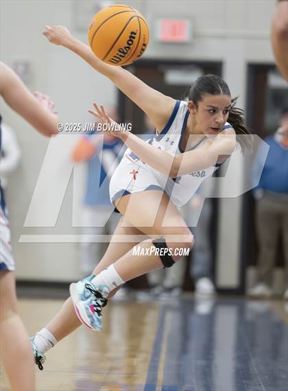 Thumbnail 3 in Cissna Park vs. St. Teresa (IHSA 1A Super-Sectional) photogallery.