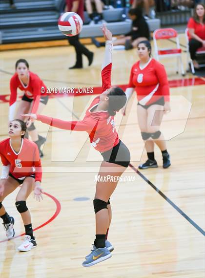 Thumbnail 3 in Willow Canyon @ Agua Fria photogallery.