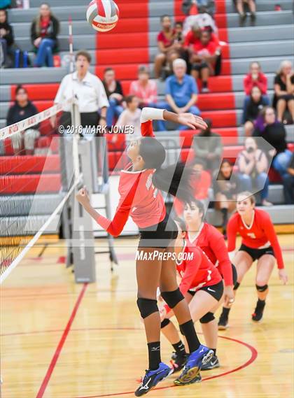 Thumbnail 3 in Willow Canyon @ Agua Fria photogallery.