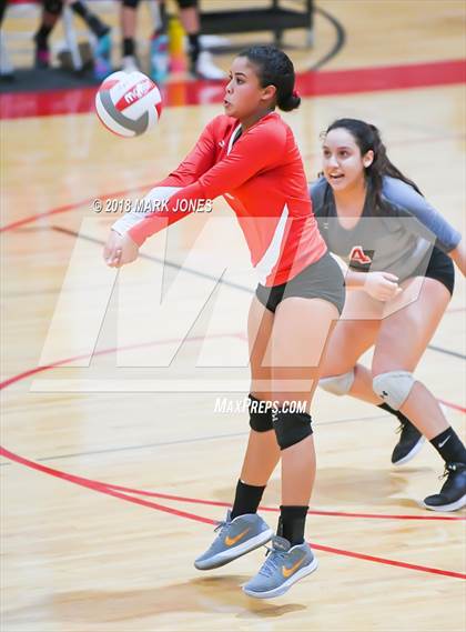 Thumbnail 3 in Willow Canyon @ Agua Fria photogallery.