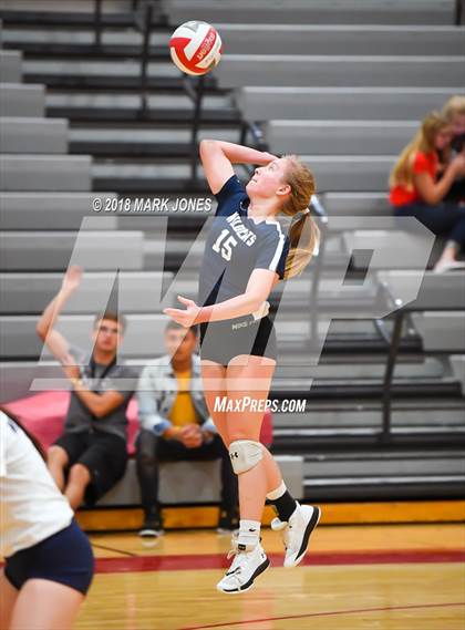 Thumbnail 3 in Willow Canyon @ Agua Fria photogallery.