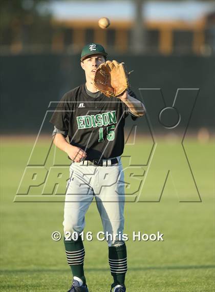 Thumbnail 1 in Edison vs. Cesar Chavez (Lancer Baseball Classic) photogallery.