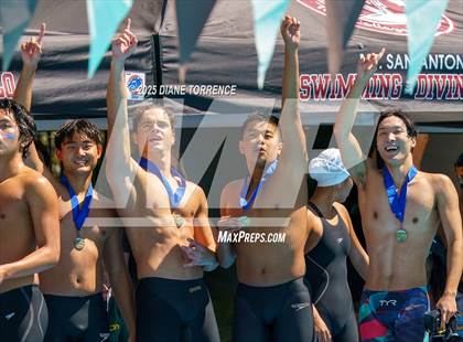 Thumbnail 2 in CIF-SS Division 3 Finals photogallery.
