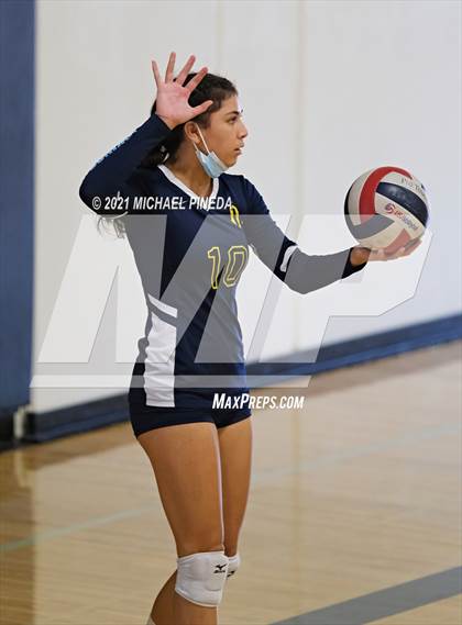 Thumbnail 3 in Anaheim vs Marina photogallery.