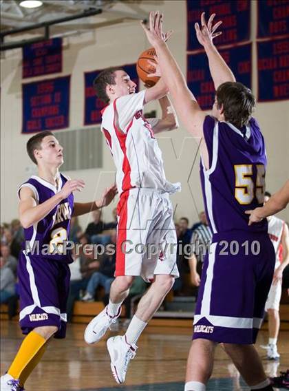 Thumbnail 2 in Warwick @ Goshen Central photogallery.