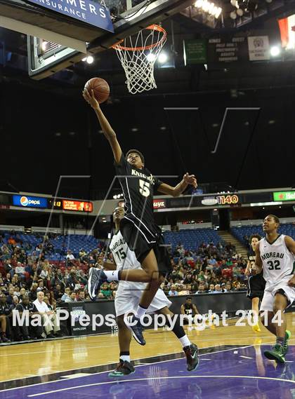 Thumbnail 1 in Bishop Montgomery vs. Moreau Catholic (CIF State D2 Final) photogallery.