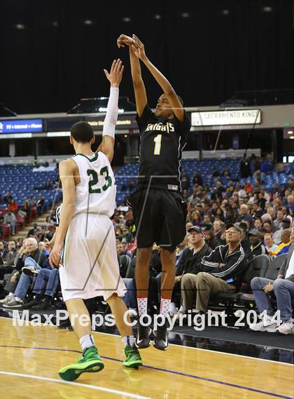 Thumbnail 2 in Bishop Montgomery vs. Moreau Catholic (CIF State D2 Final) photogallery.