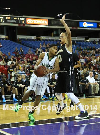 Thumbnail 1 in Bishop Montgomery vs. Moreau Catholic (CIF State D2 Final) photogallery.