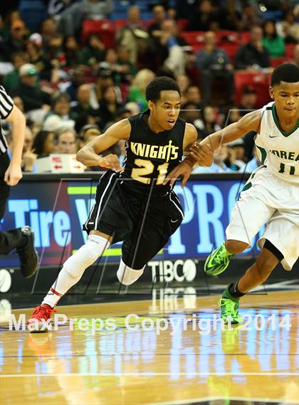 Thumbnail 1 in Bishop Montgomery vs. Moreau Catholic (CIF State D2 Final) photogallery.