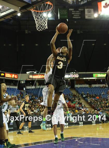 Thumbnail 1 in Bishop Montgomery vs. Moreau Catholic (CIF State D2 Final) photogallery.