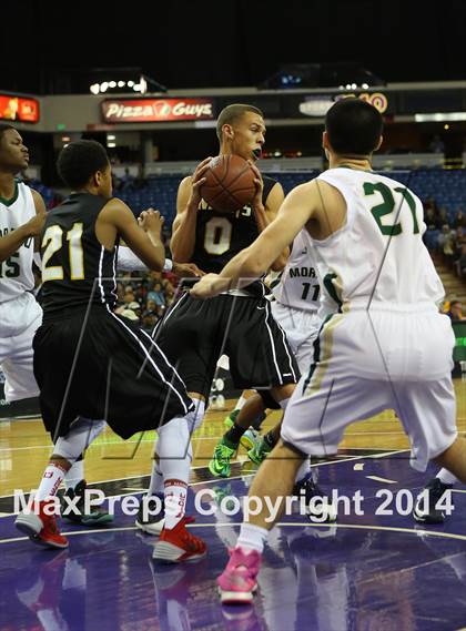 Thumbnail 1 in Bishop Montgomery vs. Moreau Catholic (CIF State D2 Final) photogallery.