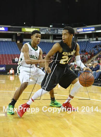 Thumbnail 2 in Bishop Montgomery vs. Moreau Catholic (CIF State D2 Final) photogallery.