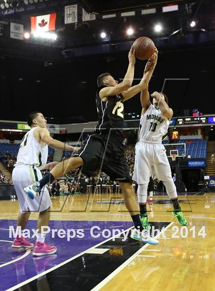 Thumbnail 2 in Bishop Montgomery vs. Moreau Catholic (CIF State D2 Final) photogallery.