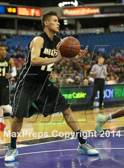 Thumbnail 2 in Bishop Montgomery vs. Moreau Catholic (CIF State D2 Final) photogallery.