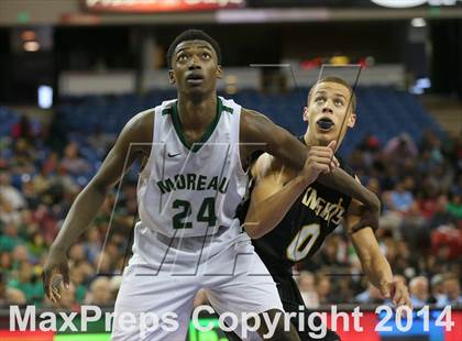 Thumbnail 1 in Bishop Montgomery vs. Moreau Catholic (CIF State D2 Final) photogallery.