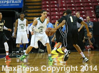 Thumbnail 3 in Bishop Montgomery vs. Moreau Catholic (CIF State D2 Final) photogallery.