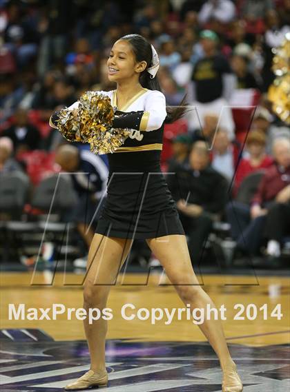 Thumbnail 2 in Bishop Montgomery vs. Moreau Catholic (CIF State D2 Final) photogallery.
