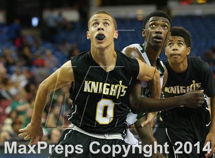 Thumbnail 1 in Bishop Montgomery vs. Moreau Catholic (CIF State D2 Final) photogallery.