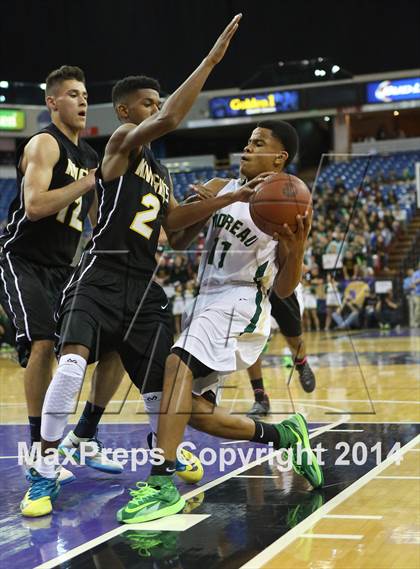 Thumbnail 1 in Bishop Montgomery vs. Moreau Catholic (CIF State D2 Final) photogallery.