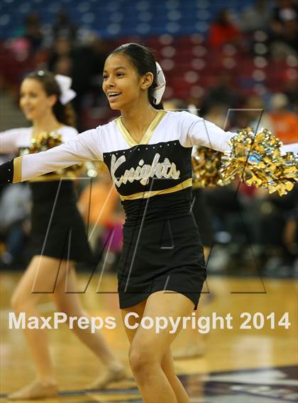 Thumbnail 1 in Bishop Montgomery vs. Moreau Catholic (CIF State D2 Final) photogallery.
