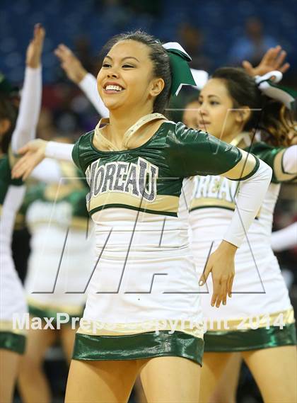 Thumbnail 1 in Bishop Montgomery vs. Moreau Catholic (CIF State D2 Final) photogallery.