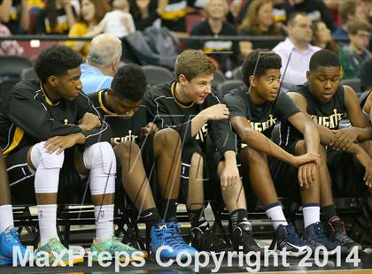Thumbnail 1 in Bishop Montgomery vs. Moreau Catholic (CIF State D2 Final) photogallery.
